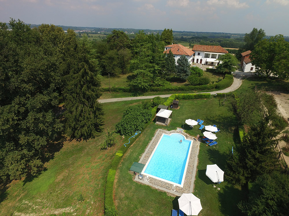 Appartamenti Agriturismo Bed & Breakfast tra Asti e Alba in Piemonte
